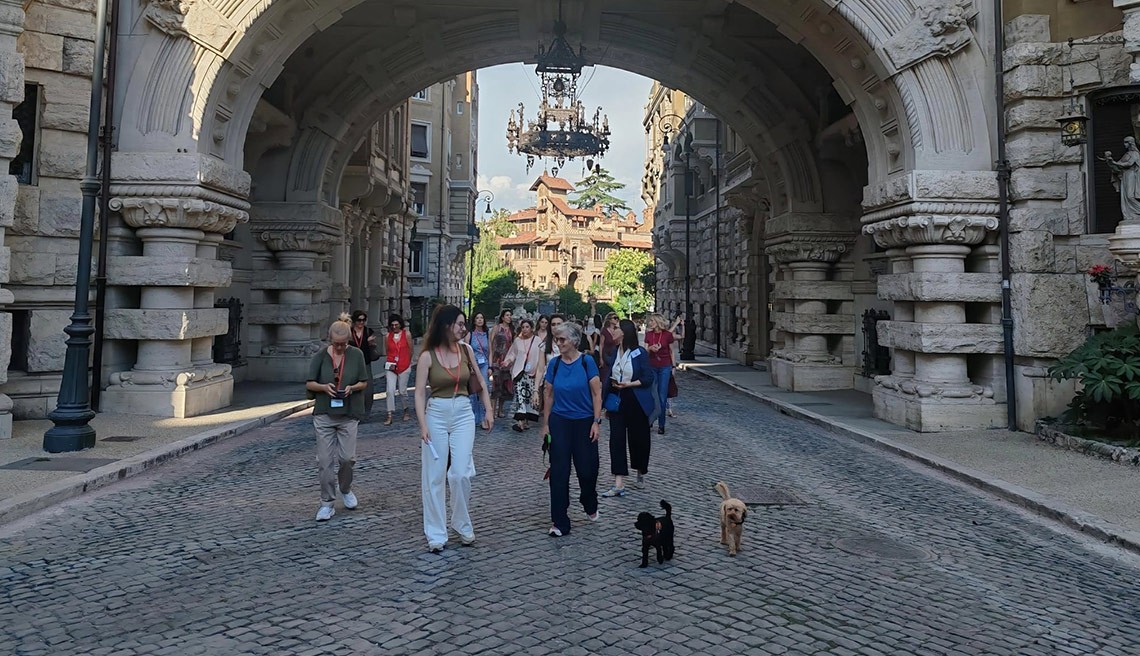 Tra rigenerazione urbana e architettura: ARELonSITE Roma alla scoperta del Quartiere Coppedè