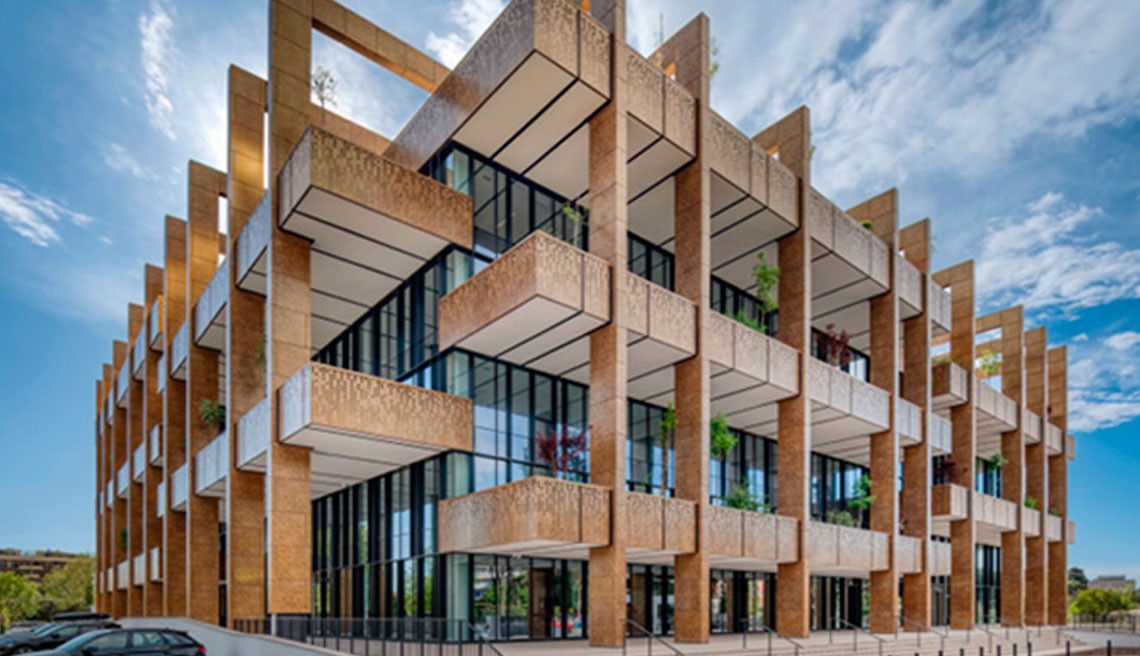 ARELonSITE Roma al Green Island Building